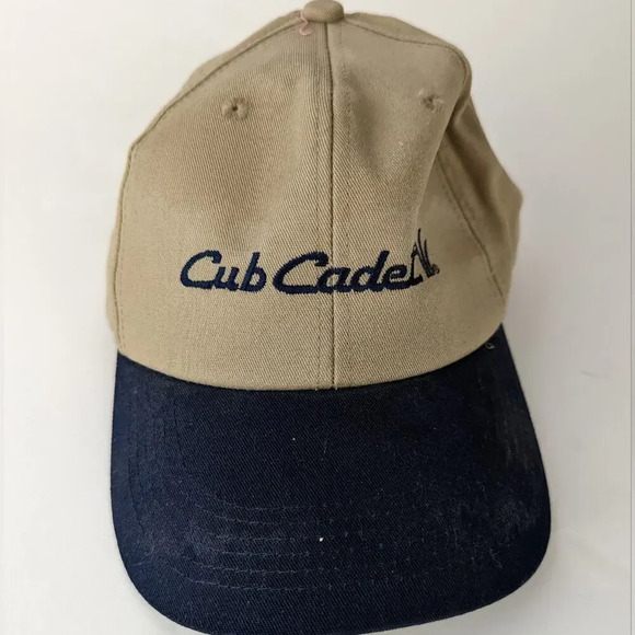 Cub Cadet Snap Back Hat OS - Picture 1 of 5